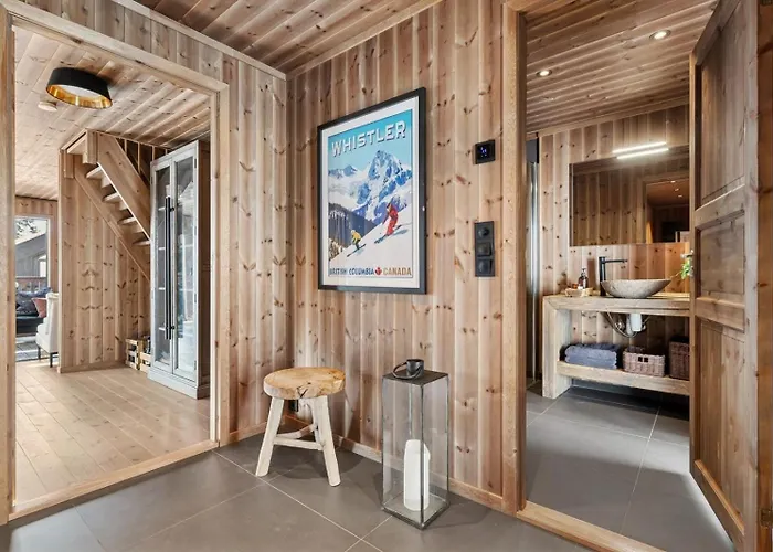 Large Family At Hafjell With In-ski Out Semesterbostad