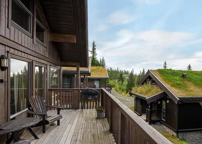 Large Family At Hafjell With In-ski Out Semesterbostad
